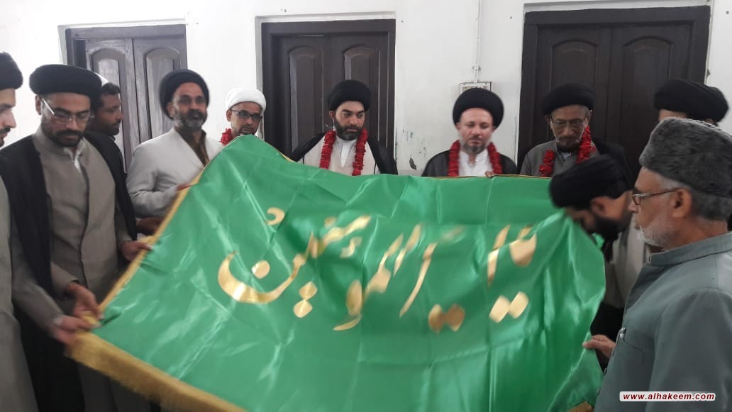 دیدار نماینده مرجع عالی قدر حضرت آیت الله سید محمد سعید حکیم (مدظله) با استادان و طلاب دانشگاه علوم دینی «ناظمیه» در شهر «لکنو» در هندوستان 