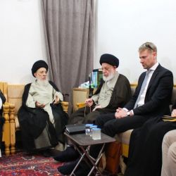 مرجع عالیقدر حاج سید محمدسعید حکیم (مدظله) در دیدار سفیر سوئد:  مرجعیت دینی بر همزیستی مسالمت آمیز و احترام به دیگران تاکید دارد 